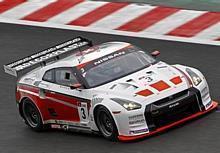 Bisher hat sich bei der neuen FIA-GT1-Rennserie noch kein klarer Favorit herauskristallisieren können. Wird der Nissan GT-R auf dem Nürburgring eine Überraschung bieten? Foto: Nissan/Auto-Reporter.NET